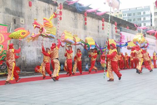 龙舞（龙岗舞龙）