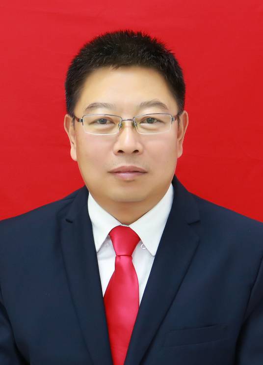 王立山（宁夏回族自治区石嘴山市人民检察院党组成员、市纪委监委派驻第十二纪检监察组组长）