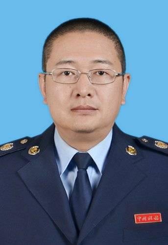 李金华（玉溪市人民政府副秘书长）