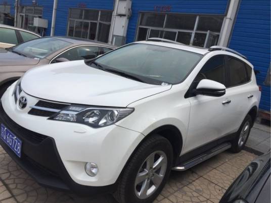 2011款 RAV4 2.4MT 四驱豪华版