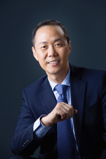 王劲（现任融慧金科董事长兼CEO）