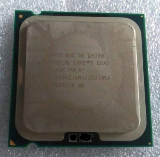 Intel 酷睿2四核 Q9300（盒）