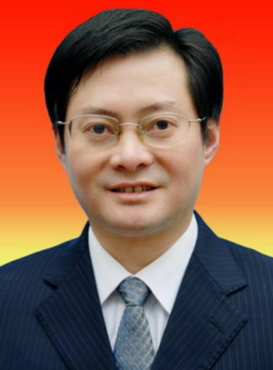 何杰（泸州职业技术学院党委书记）