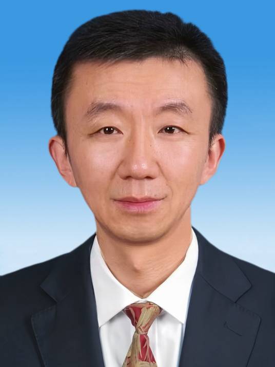 杨雄（政协四川省南充市第七届委员会副主席、党组副书记）