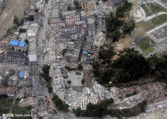 12·23小笠原群岛父岛近海地震