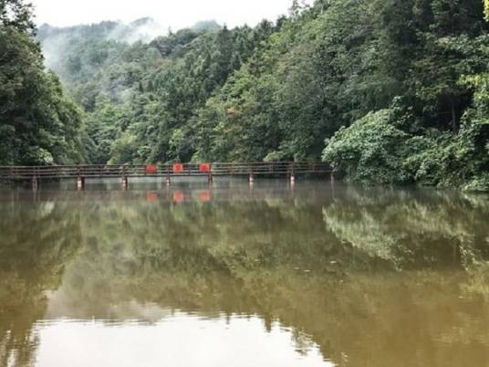 珍珠湖（重庆江津的景点）