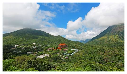 太平山（湘鄂赣边界山名）