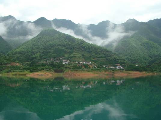 茶山村（浙江省衢州衢江区举村乡下辖村）