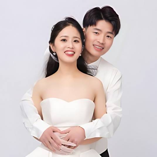 亮亮丽君夫妇