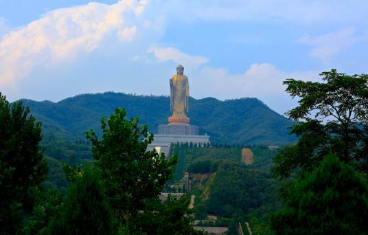 平顶山市中原大佛景区