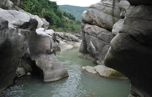 丰顺龙鲸河漂流