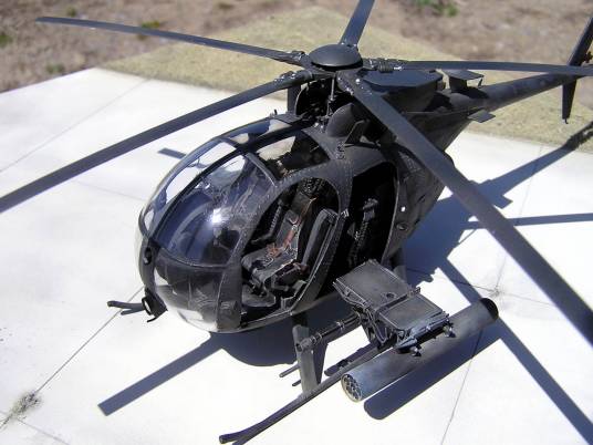 AH-6武装直升机