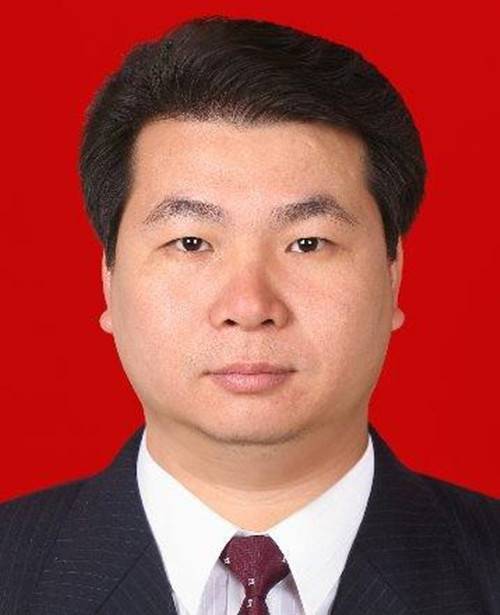 钟金鸿（广东省揭阳市普宁市常委、副市长，揭阳市应急管理局局长）