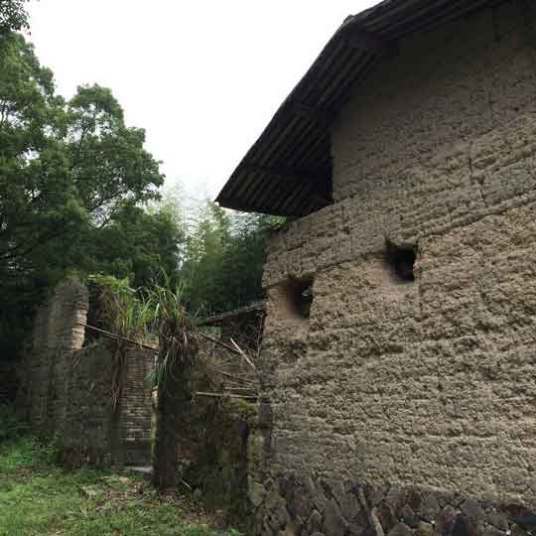 岭头村（福建省仙游县盖尾镇岭头村）